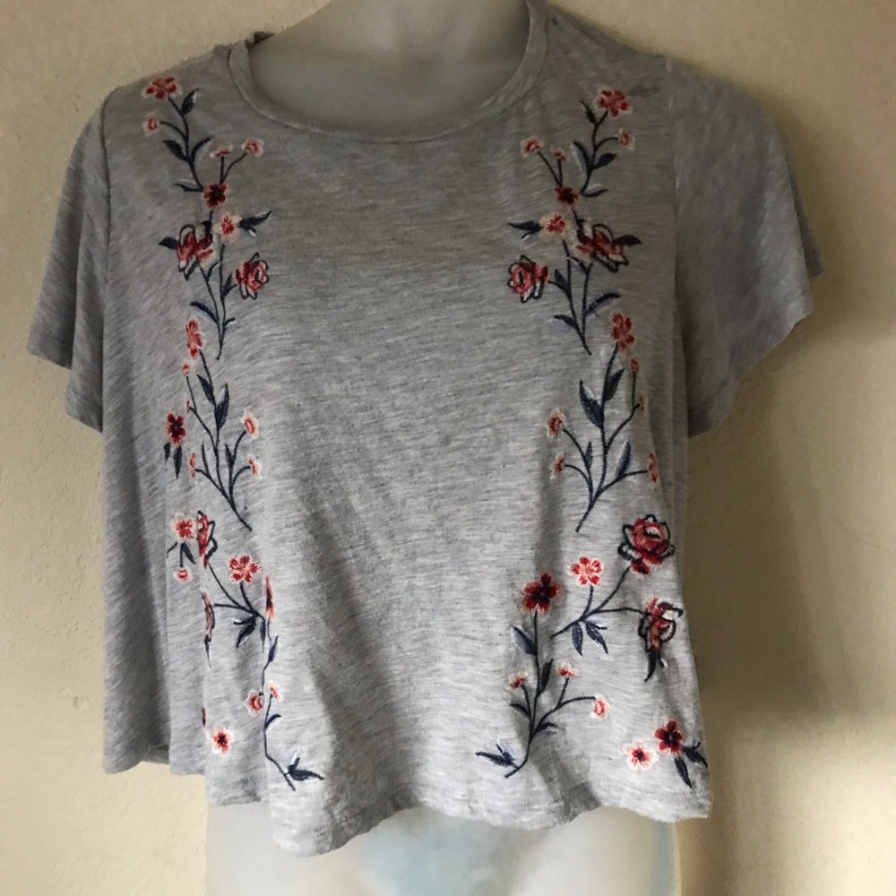 Super cute gently used tee